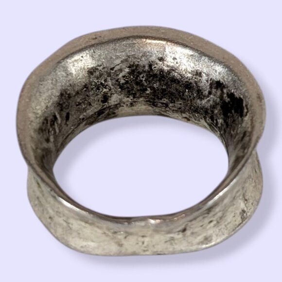 (2/$20) V. Chunky Distressed Silver Tone Ring - Picture 4 of 6